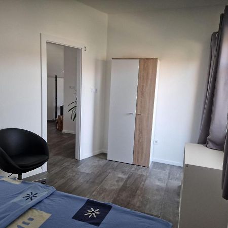 Appartement Andrea Galambok Luaran gambar
