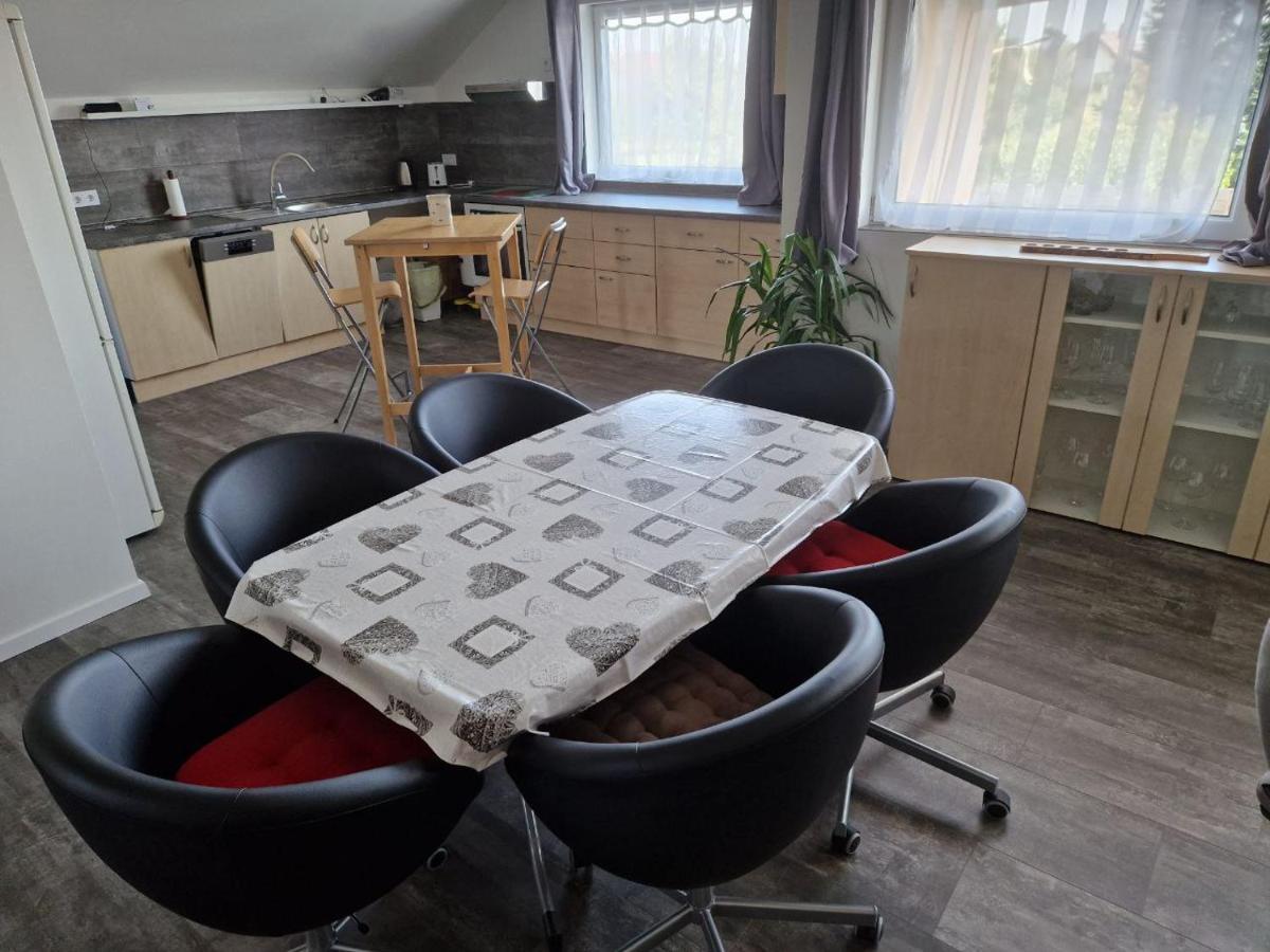 Appartement Andrea Galambok Luaran gambar